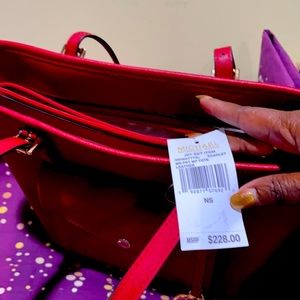 Michael Kors Red Jet Set Leather Tote! Great Condition! Pretty in Red!!!